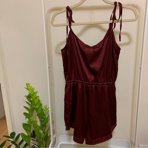 NWT Burgundy Romper - Picture 6 of 13